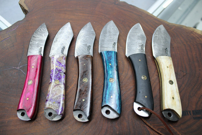 Damascus Dtail Knife