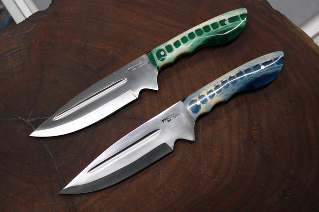 Alligator Jaw Fixed Blade